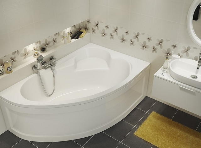 Наливная ванна или акриловый вкладыш в Молодечно: что выбрать?